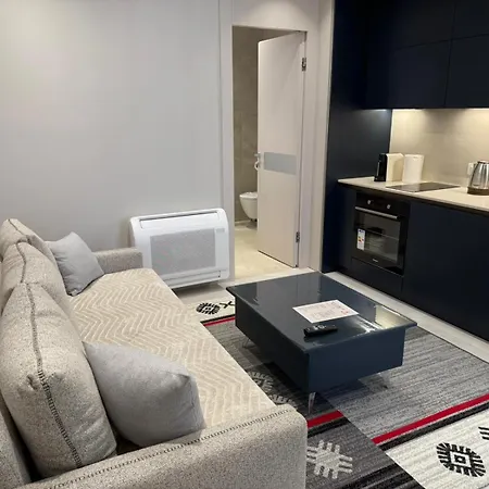 Sav Blavus Center * Tirana