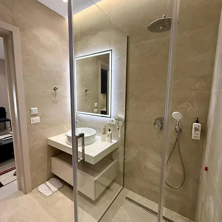 Sav Blavus Center Tirana