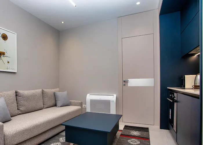 Tirana Center Sav City Blavus تيرانا